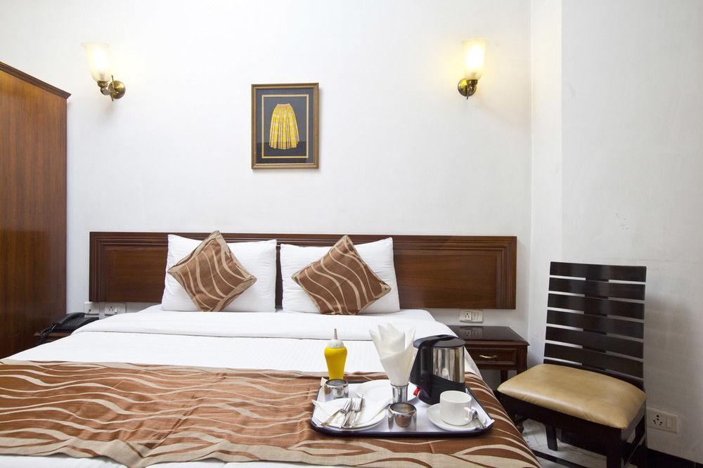 Fabhotel Lord Inn 新德里 外观 照片