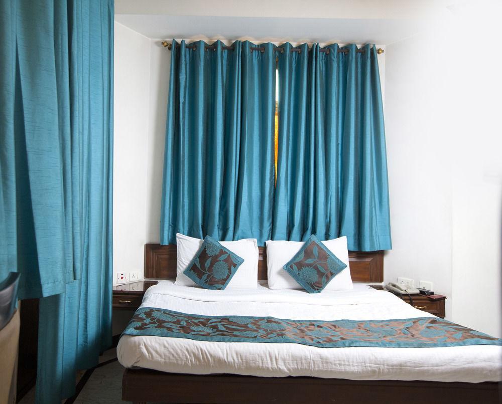 Fabhotel Lord Inn 新德里 外观 照片